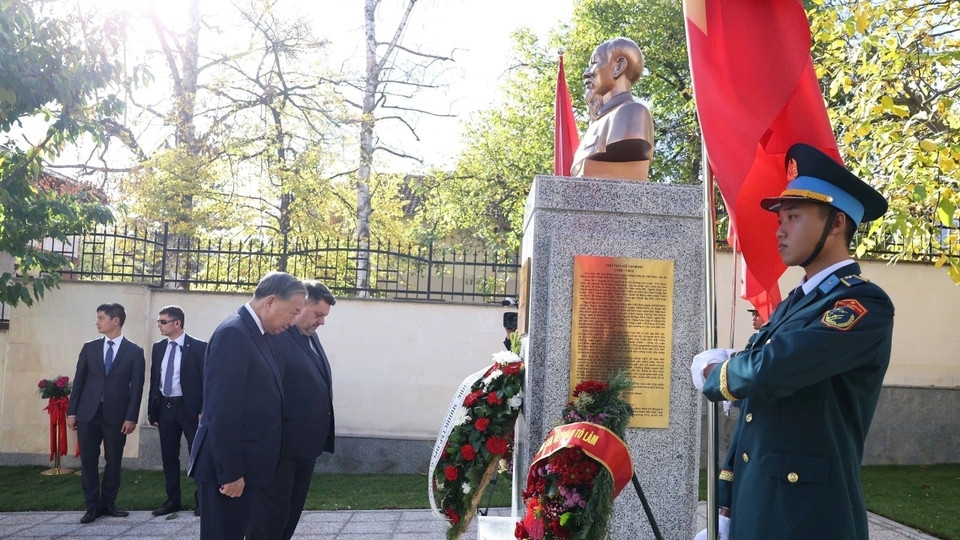 tong bi thu to lam du khanh thanh tuong chu tich ho chi minh tai bulgaria