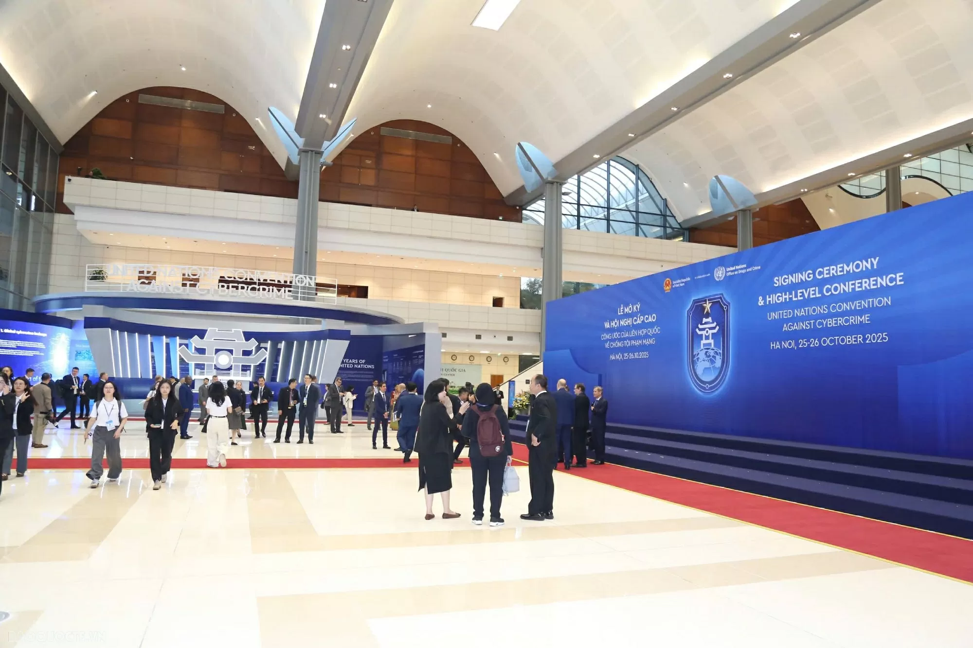 Sẵn sàng đón tiếp hơn 140 đoàn đại biểu tham dự Lễ mở ký Công ước Hà Nội Sẵn sàng đón tiếp hơn 140 đoàn đại biểu tham dự Lễ mở ký Công ước Hà Nội