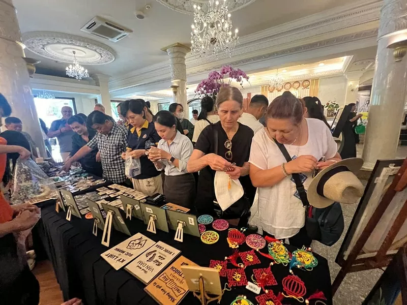 TP.HCM : Triển lãm 'Chia sẻ yêu thương', lan tỏa thông điệp nhân ái TP.HCM : Triển lãm 'Chia sẻ yêu thương', lan tỏa thông điệp nhân ái