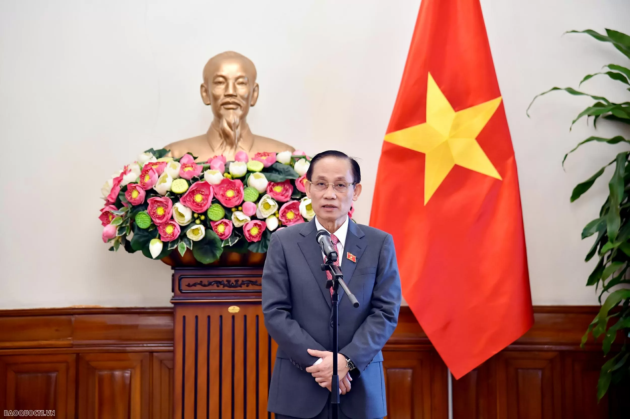 Bộ Ngoại giao chúc mừng đồng chí Lê Hoài Trung được Quốc hội phê chuẩn bổ nhiệm giữ chức Bộ trưởng Bộ Ngoại giao