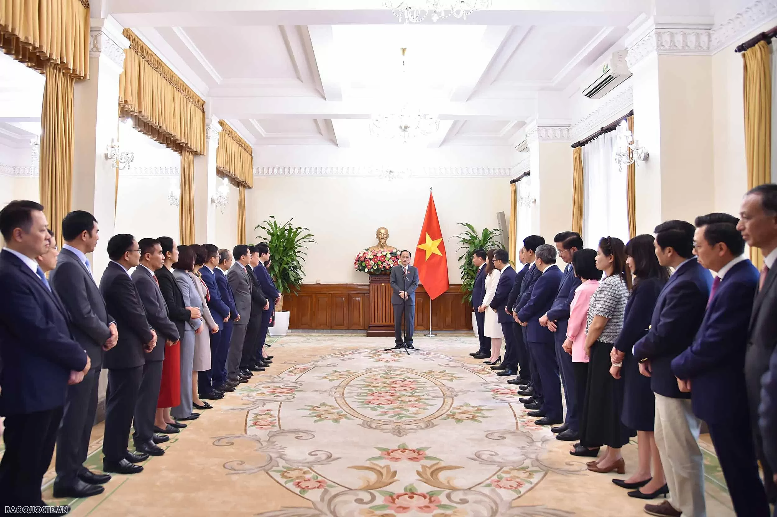 Bộ Ngoại giao chúc mừng đồng chí Lê Hoài Trung được Quốc hội phê chuẩn bổ nhiệm giữ chức Bộ trưởng Bộ Ngoại giao