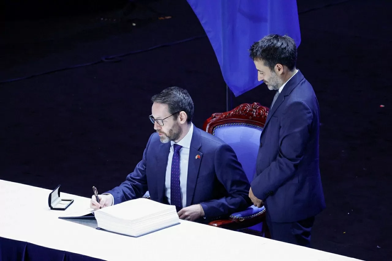 Đại sứ Anh: Việt Nam có vai trò quan trọng trong nỗ lực toàn cầu chống tội phạm mạng Đại sứ Anh: Việt Nam có vai trò quan trọng trong nỗ lực toàn cầu chống tội phạm mạng