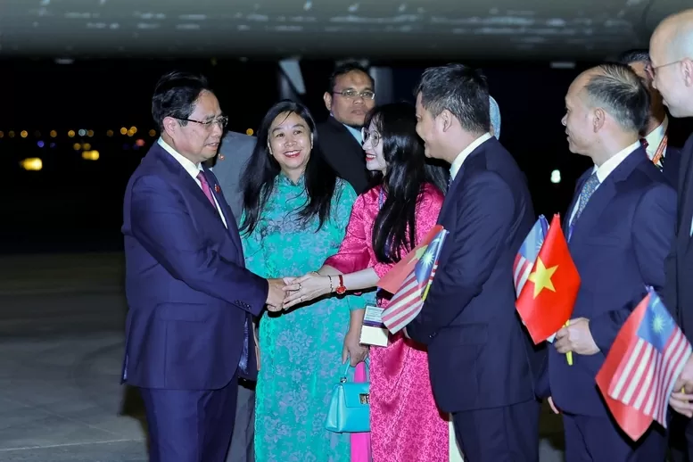 Thủ tướng Phạm Minh Chính tới Kuala Lumpur, bắt đầu chuyến công tác dự Hội nghị cấp cao ASEAN lần thứ 47