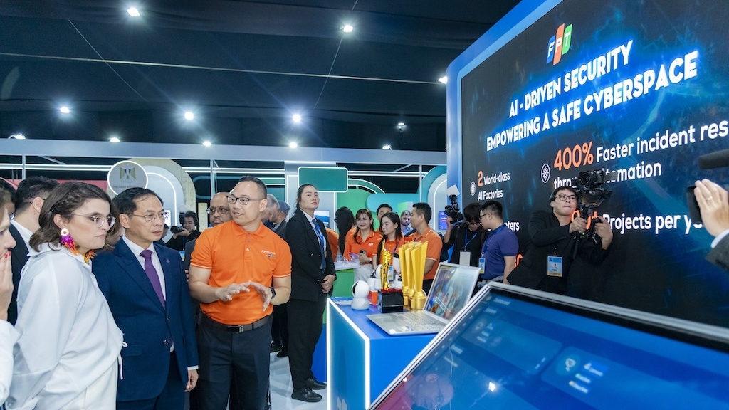 Doanh nghiệp công nghệ Việt Nam đồng kiến tạo 'lá chắn số' bảo vệ chủ quyền quốc gia trên không gian mạng