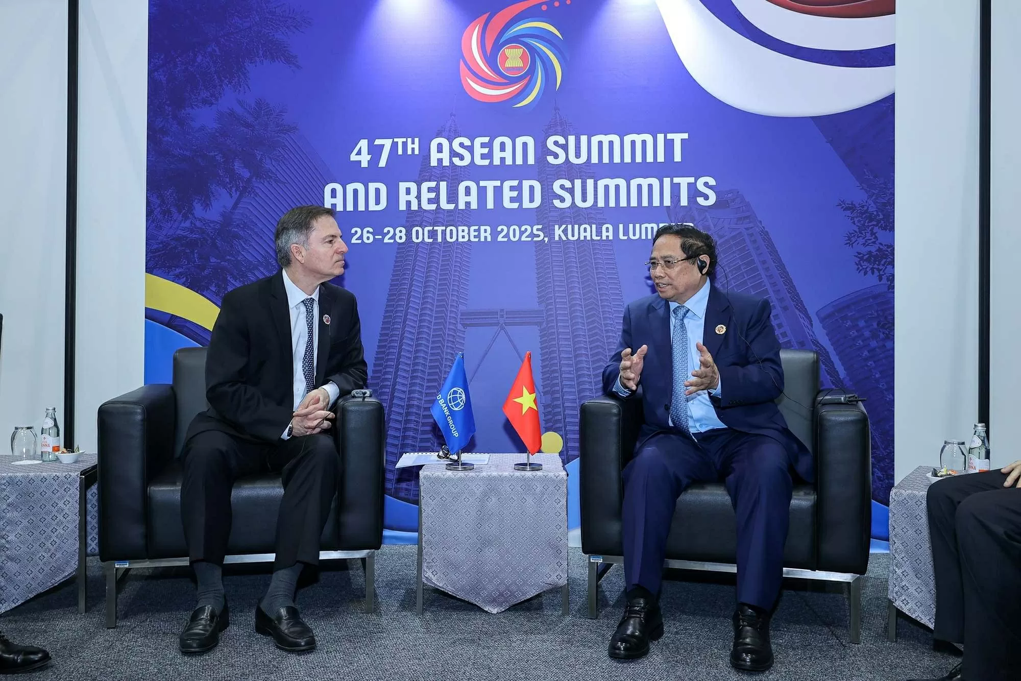 Thủ tướng Phạm Minh Chính tiếp xúc song phương tại Hội nghị Cấp cao ASEAN