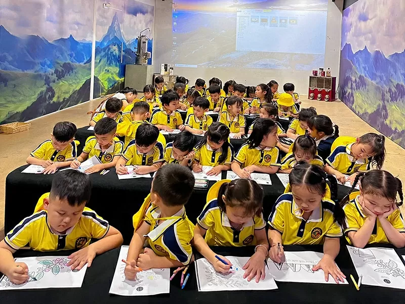 Bảo tàng Thế giới Cà phê là điểm đến trải nghiệm thú vị, bổ ích của các em thiếu nhi trong các hoạt động giáo dục ngoại khóa.