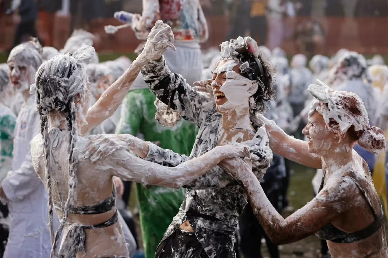 Ảnh ấn tượng: Quốc vương Anh công du đất thánh, EU-Ai Cập trong bước đi đầu tiên, Thái Lan-Campuchia bắt tay hoà bình