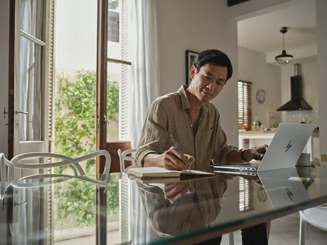 HP mở rộng danh mục sản phẩm Omnibook AI, nâng tầm trải nghiệm làm việc và sáng tạo mùa cuối năm