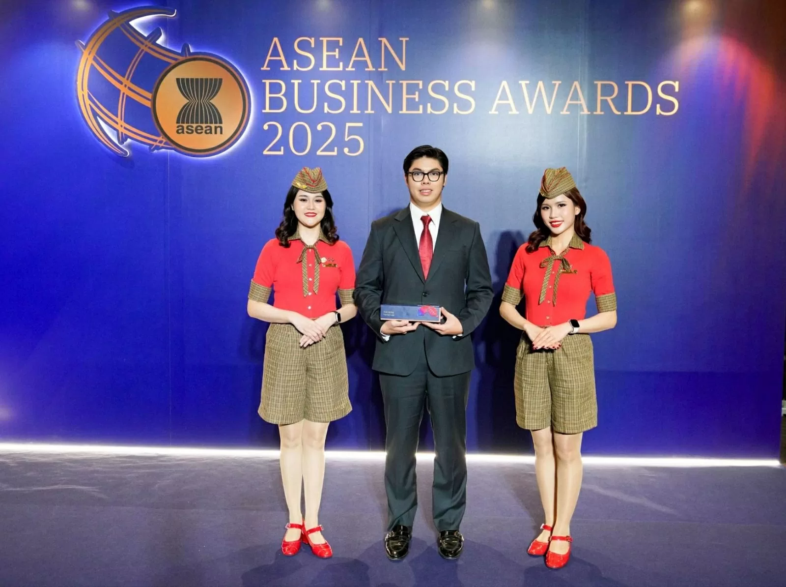 Vietjet được vinh danh tại Giải thưởng Doanh nghiệp ASEAN 2025, vị thế hàng không hàng đầu khu vực Vietjet được vinh danh tại Giải thưởng Doanh nghiệp ASEAN 2025, vị thế hàng không hàng đầu khu vực
