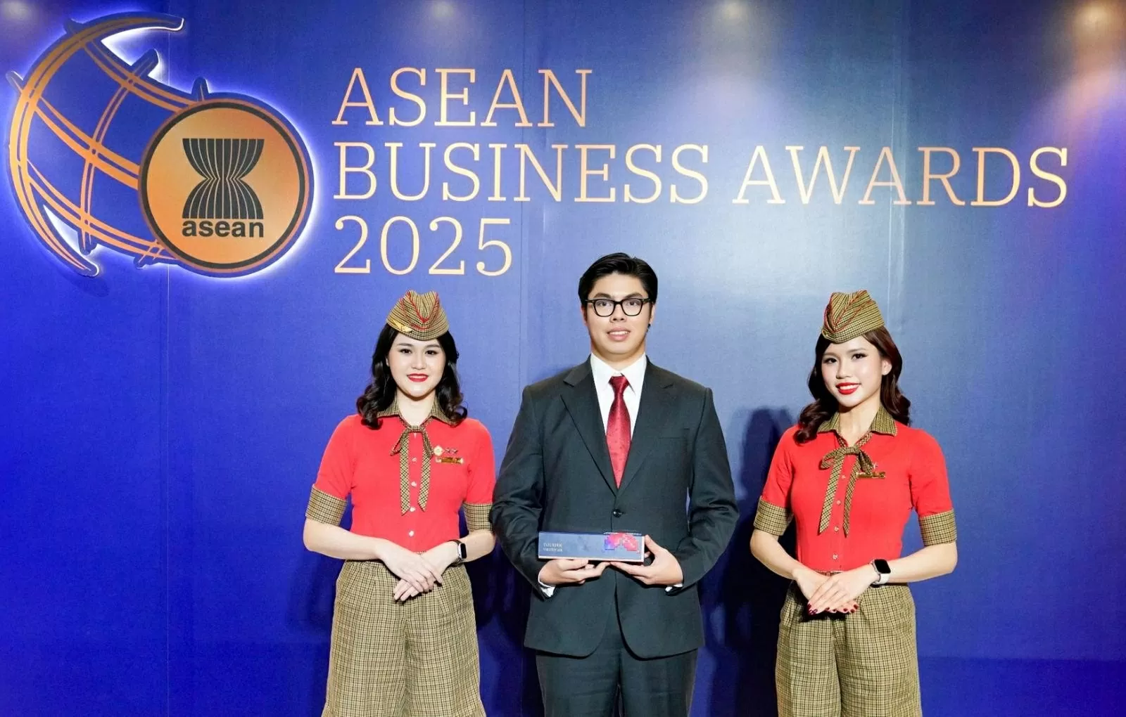 Vietjet được vinh danh tại Giải thưởng Doanh nghiệp ASEAN 2025, vị thế hàng không hàng đầu khu vực Vietjet được vinh danh tại Giải thưởng Doanh nghiệp ASEAN 2025, vị thế hàng không hàng đầu khu vực