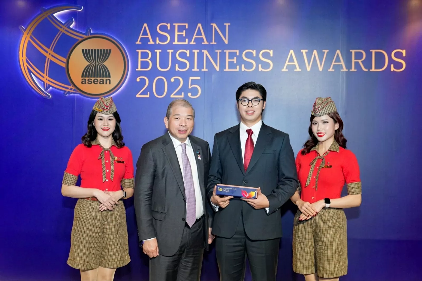 Vietjet được vinh danh tại Giải thưởng Doanh nghiệp ASEAN 2025, vị thế hàng không hàng đầu khu vực Vietjet được vinh danh tại Giải thưởng Doanh nghiệp ASEAN 2025, vị thế hàng không hàng đầu khu vực