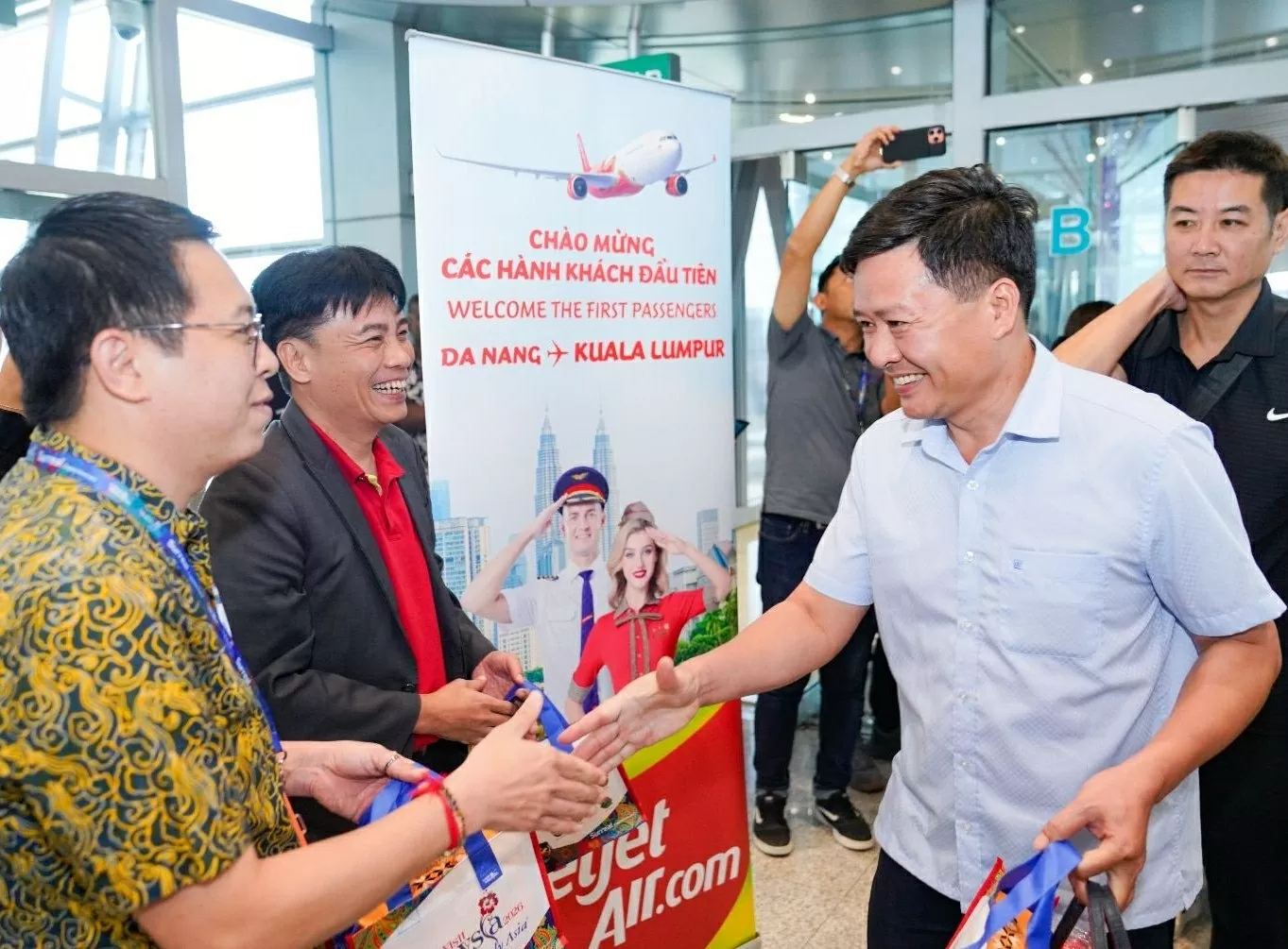 Vietjet khai trương đường bay mới kết nối Malaysia với thành phố biển Đà Nẵng
