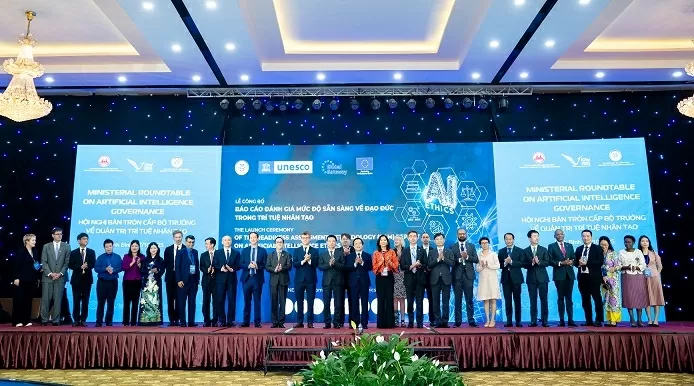 Việt Nam công bố báo cáo toàn diện đầu tiên về Đạo đức Trí tuệ nhân tạo theo khung của UNESCO Việt Nam công bố Báo cáo toàn diện đầu tiên về đạo đức trí tuệ nhân tạo theo khung của UNESCO