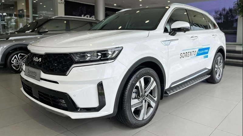 Kia Sorento PHEV giảm giá tới 150 triệu đồng tại đại lý