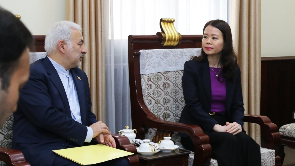 viet nam va iran nhat tri mo rong hop tac ben vung