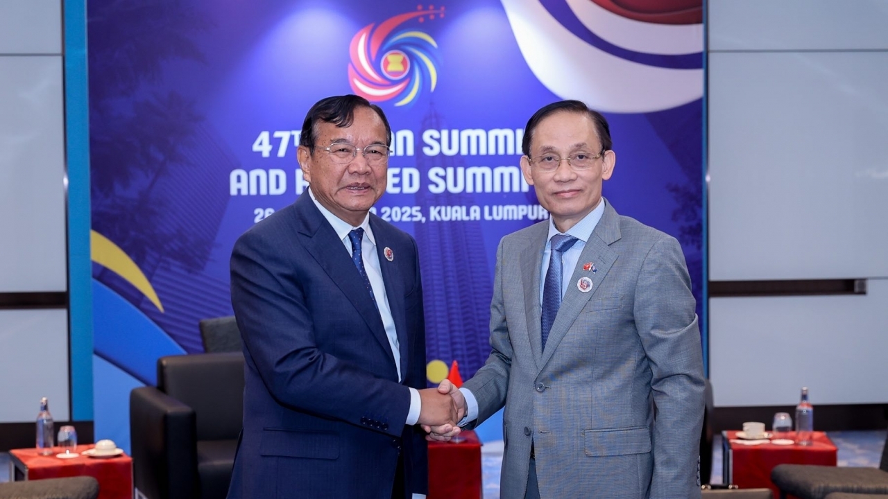 Bí thư Trung ương Đảng, Bộ trưởng Ngoại giao Lê Hoài Trung tiếp xúc song phương tại Hội nghị cấp cao ASEAN lần thứ 47 và các hội nghị liên quan