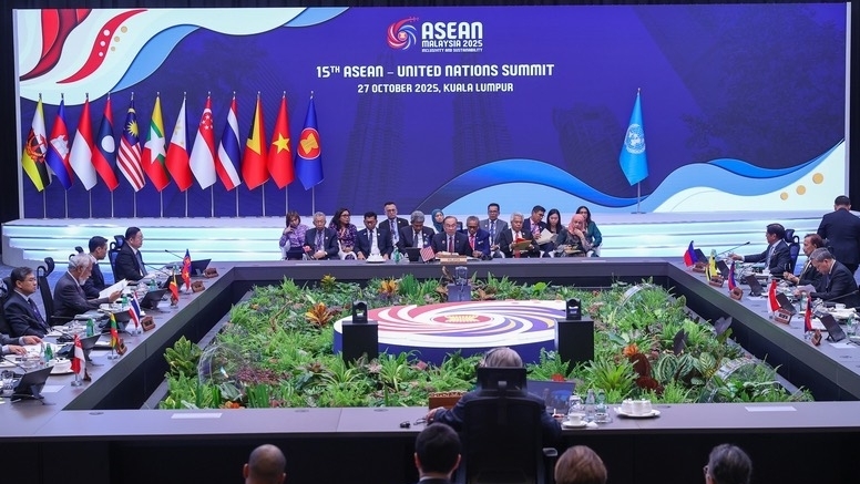 thu tuong de xuat ba trong tam hop tac nham lam sau sac hon nua quan he asean lien hop quoc