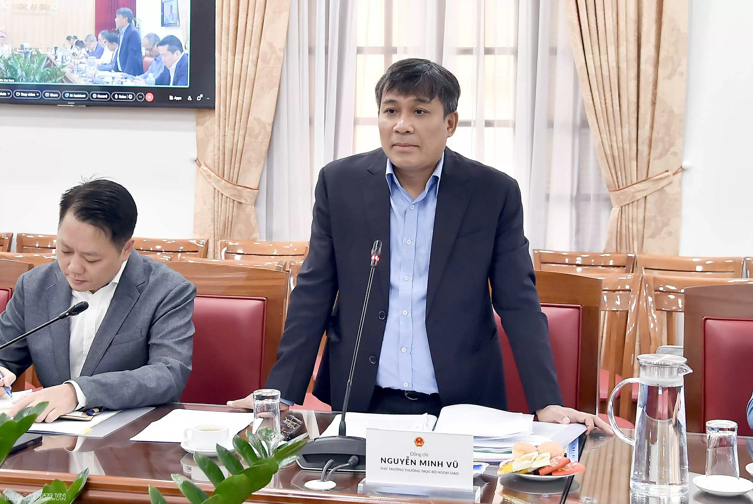 Bộ Ngoại giao chủ trì rà soát, hoàn thiện Luật Cơ quan đại diện Bộ Ngoại giao chủ trì rà soát, hoàn thiện Luật Cơ quan đại diện