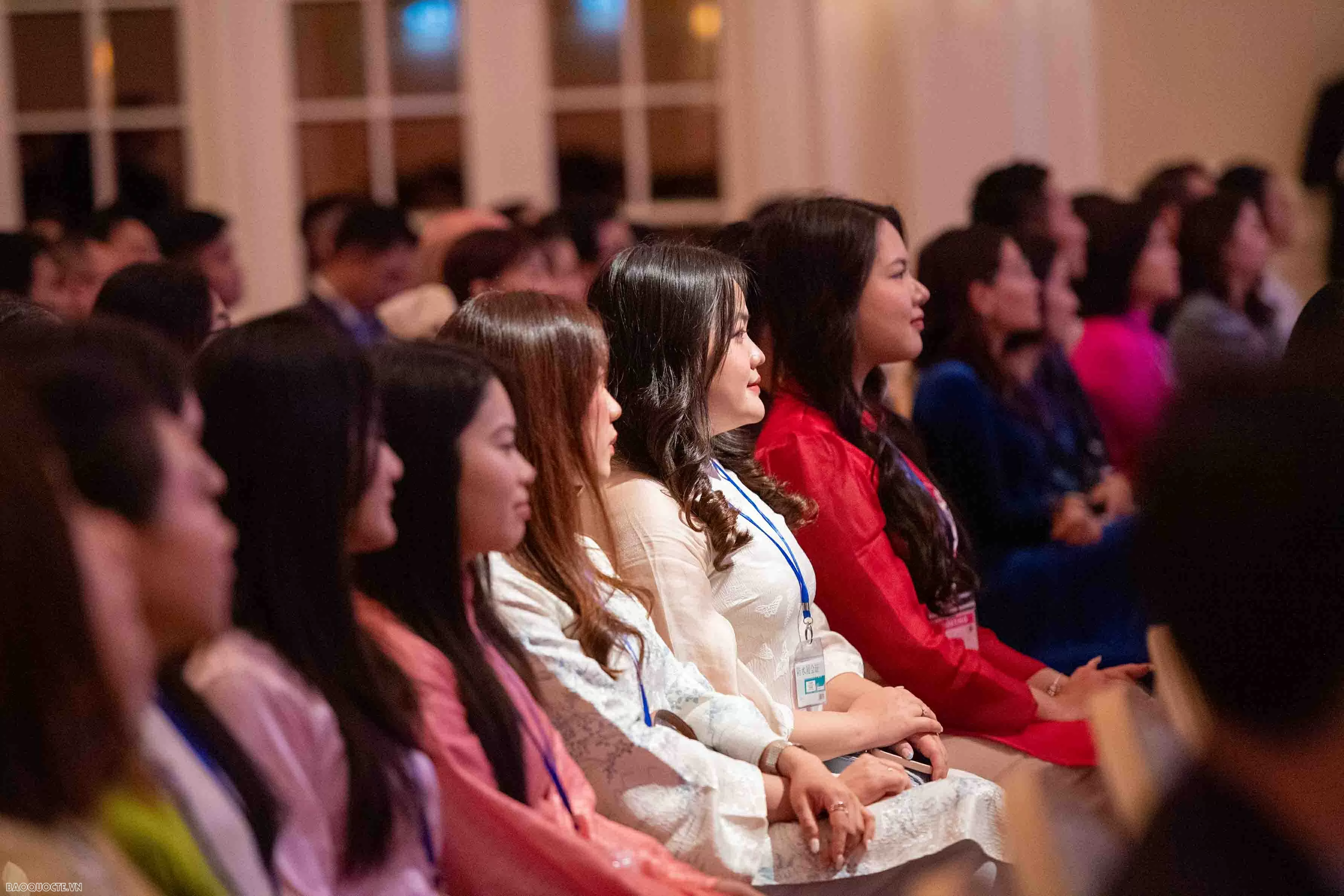 Tổng Bí thư Tô Lâm gặp gỡ cộng đồng người Việt Nam tại Vương quốc Anh