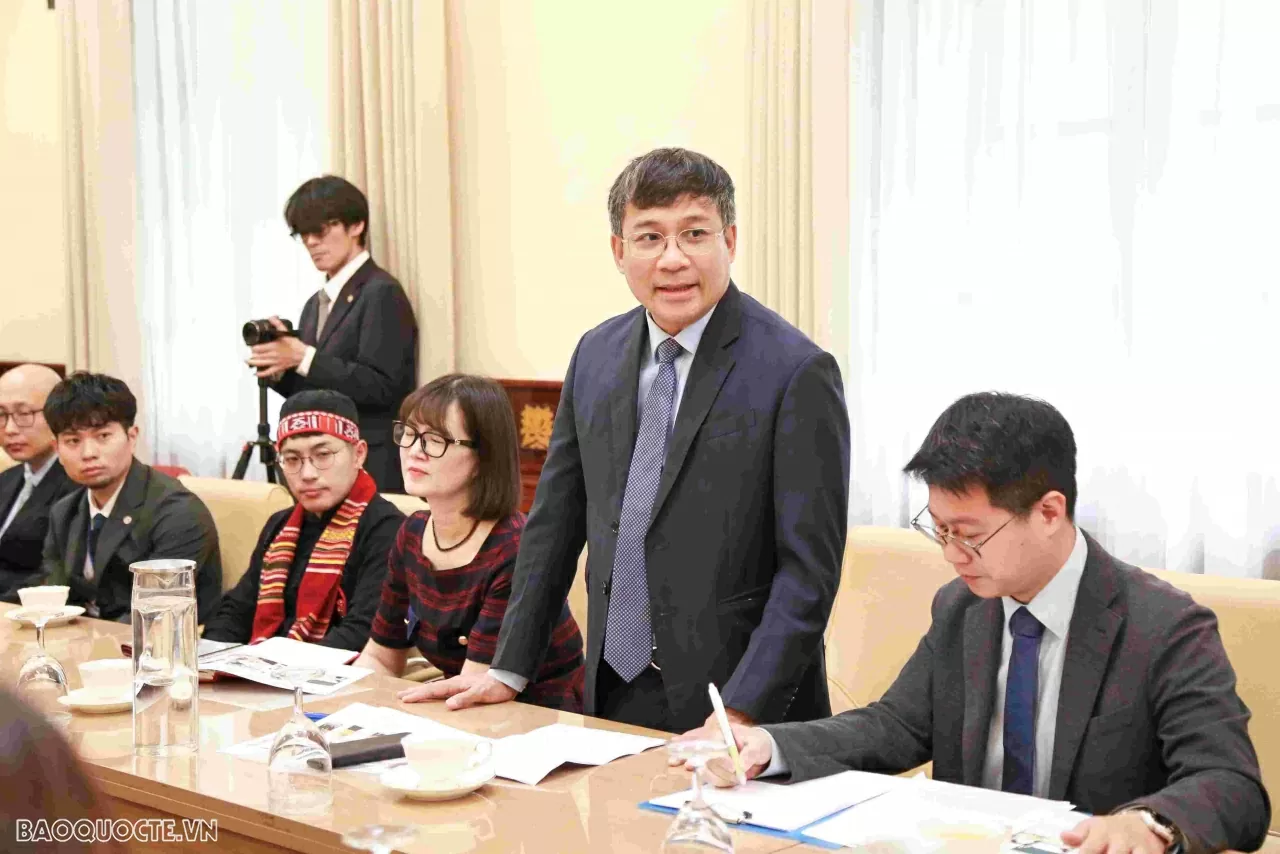 Thứ trưởng Nguyễn Minh Vũ tiếp đoàn