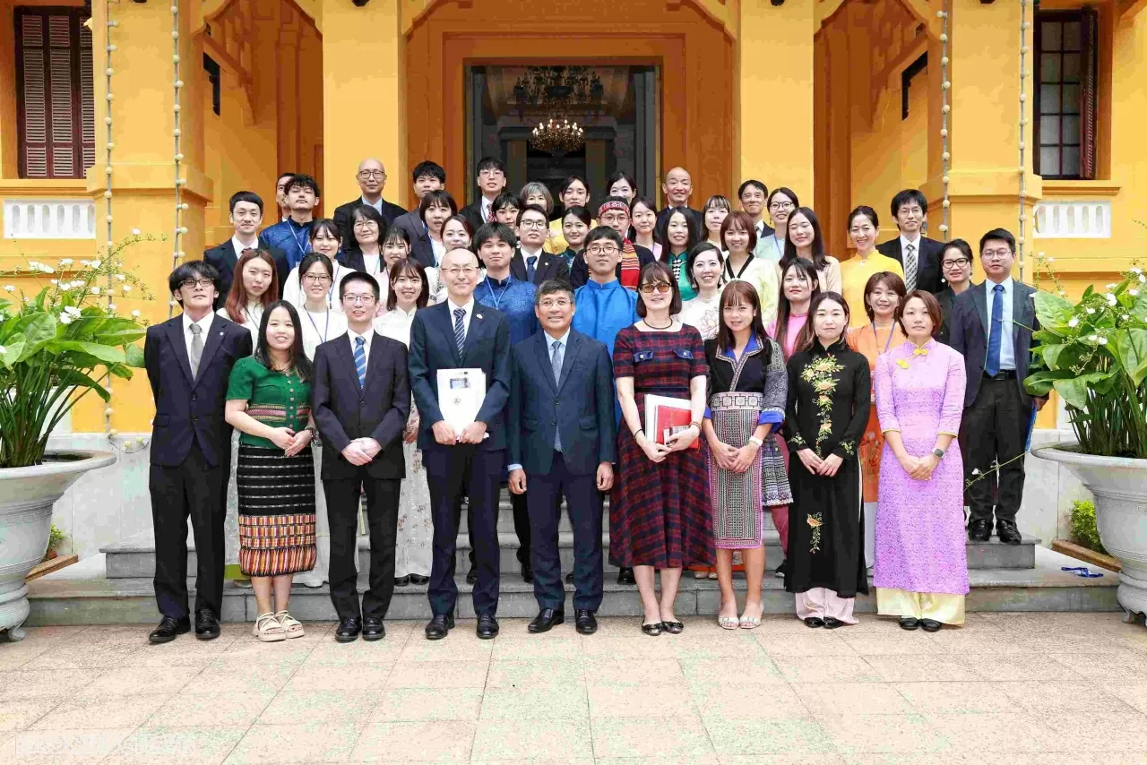Thứ trưởng Nguyễn Minh Vũ tiếp đoàn