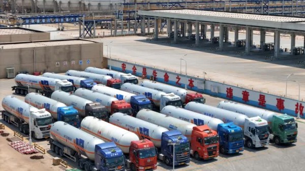 Ấn Độ có sự thay đổi lớn, cắt giảm mạnh lượng dầu mua từ Nga, chấp hành lệnh trừng phạt của Mỹ