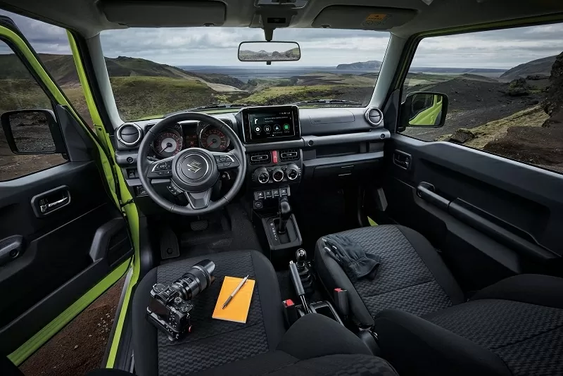 Suzuki Jimny nhận ưu đãi gần 100 triệu đồng tại đại lý
