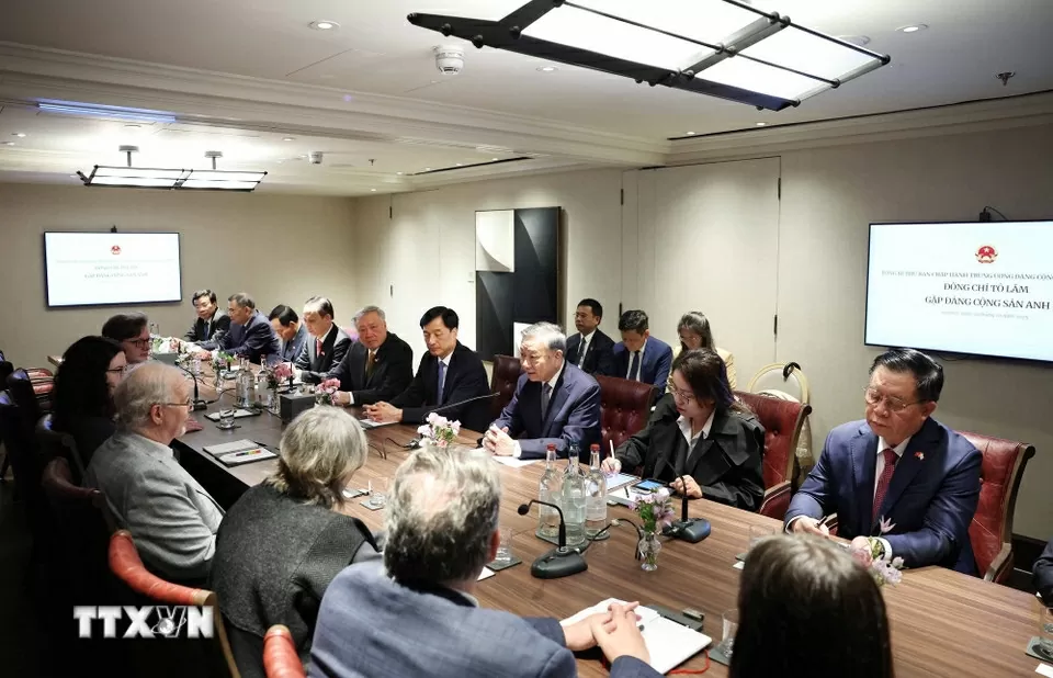 Tổng Bí thư Đảng Cộng sản Anh: Tất cả cộng đồng cộng sản trên thế giới tự hào về những thành tựu của Việt Nam Tổng Bí thư Đảng Cộng sản Anh: Tất cả cộng đồng cộng sản trên thế giới tự hào về những thành tựu của Việt Nam