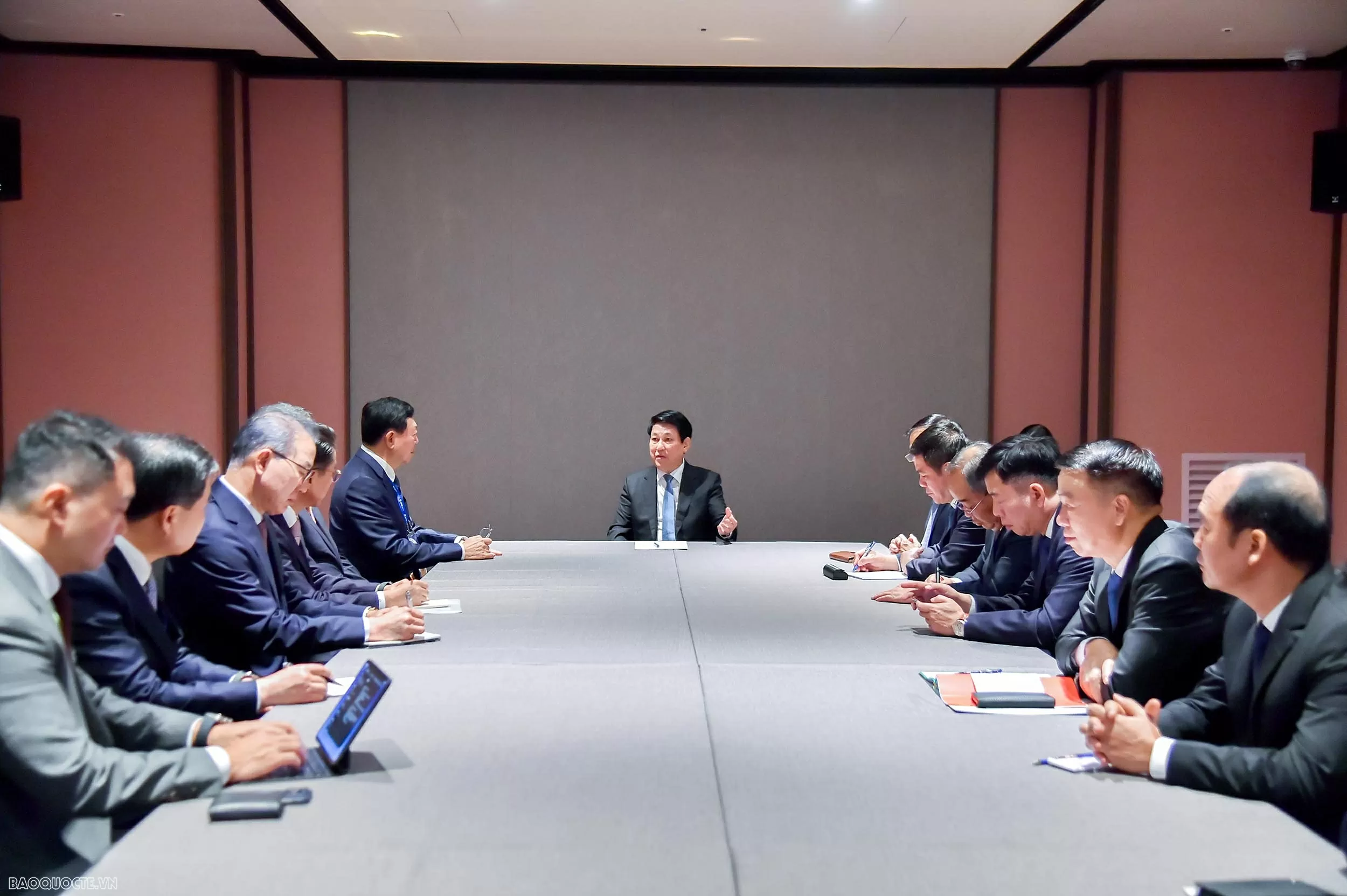 Chủ tịch nước Lương Cường tiếp Chủ tịch Tập đoàn Lotte Shin Dong Bin