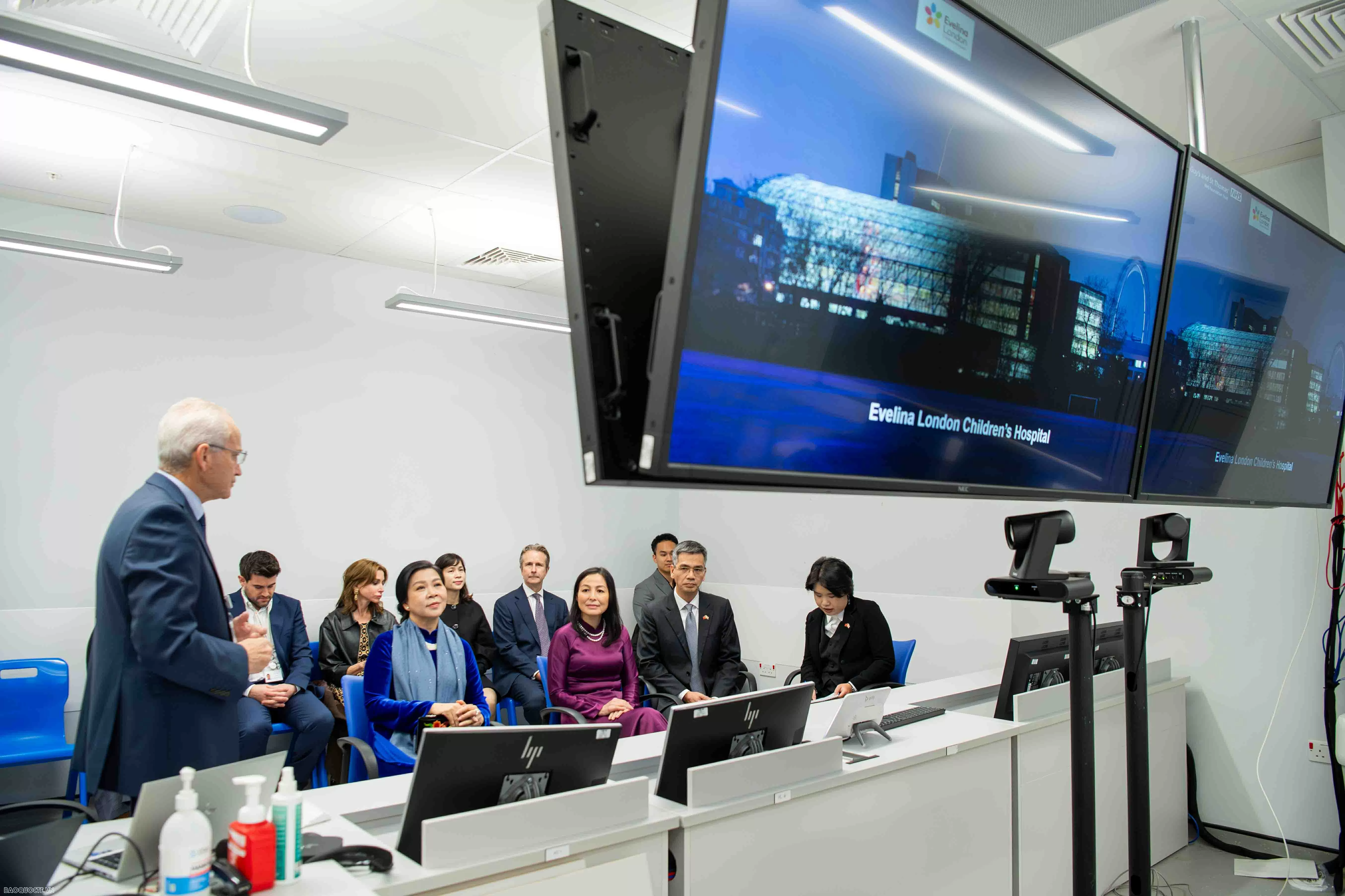 Phu nhân Tổng Bí thư Tô Lâm thăm Bệnh viện Nhi Evelina London