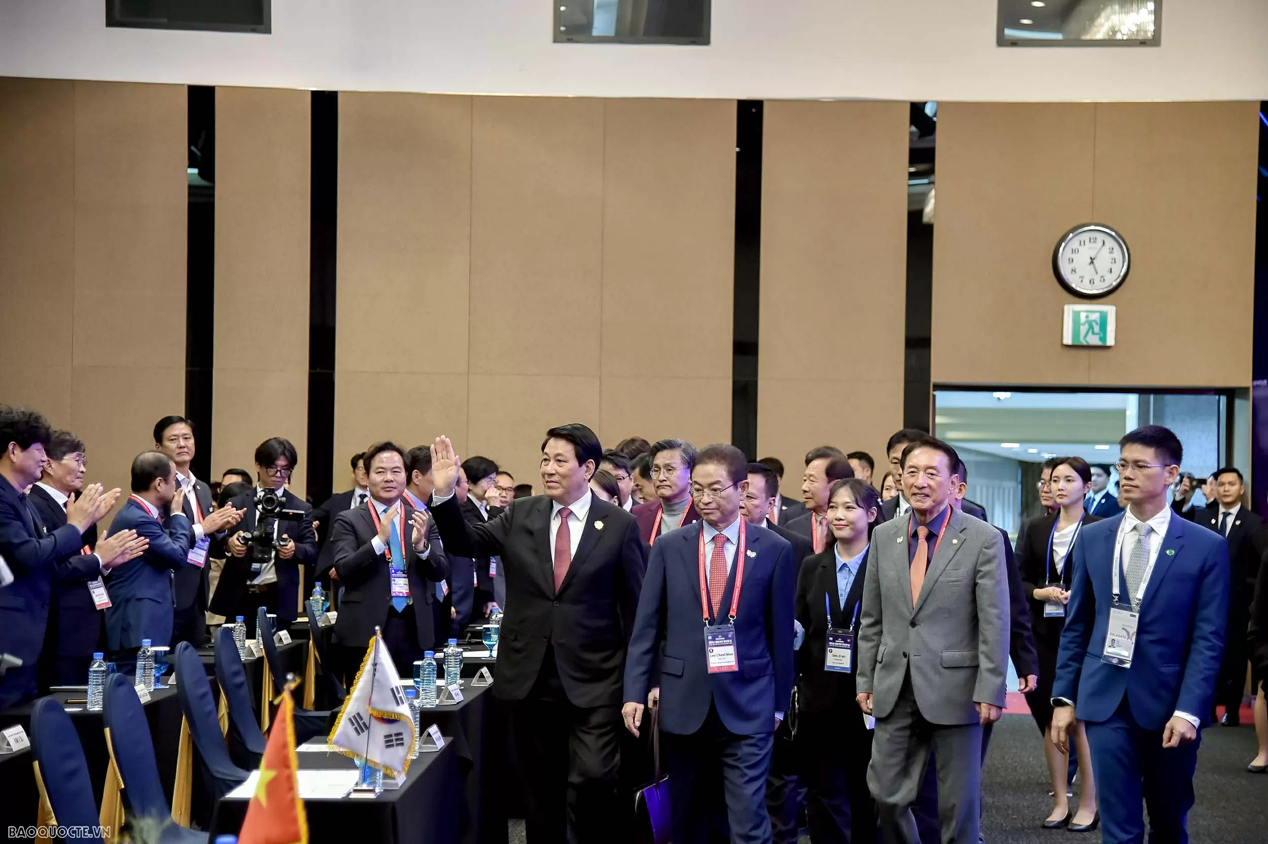 Chuyến công tác của Chủ tịch nước tại APEC 2025: Chuyển tải thông điệp về tầm nhìn, định hướng và quyết tâm đổi mới, sáng tạo của Việt Nam Chuyến công tác của Chủ tịch nước tại APEC 2025: Chuyển tải thông điệp về tầm nhìn, định hướng và quyết tâm đổi mới, sáng tạo của Việt Nam