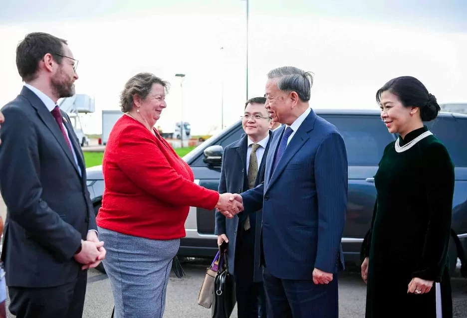 Tổng Bí thư Tô Lâm và Phu nhân rời London, kết thúc tốt đẹp chuyến thăm Anh Tổng Bí thư Tô Lâm và Phu nhân rời London, kết thúc tốt đẹp chuyến thăm Anh