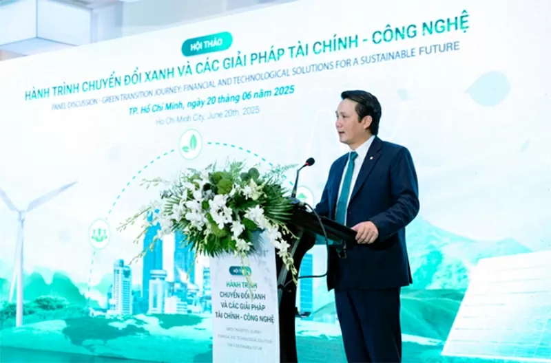 Đồng chí Trần Long - Ủy viên Ban chấp hành Đảng bộ, Phó Tổng Giám đốc BIDV tham gia Hội thảo Hành trình chuyển đổi xanh và các giải pháp Tài chính – Công nghệ tại Thành phố Hồ Chí Minh ngày 20/6/2025 Đồng chí Trần Long - Ủy viên Ban chấp hành Đảng bộ, Phó Tổng Giám đốc BIDV tham gia Hội thảo Hành trình chuyển đổi xanh và các giải pháp Tài chính – Công nghệ tại Thành phố Hồ Chí Minh ngày 20/6/2025