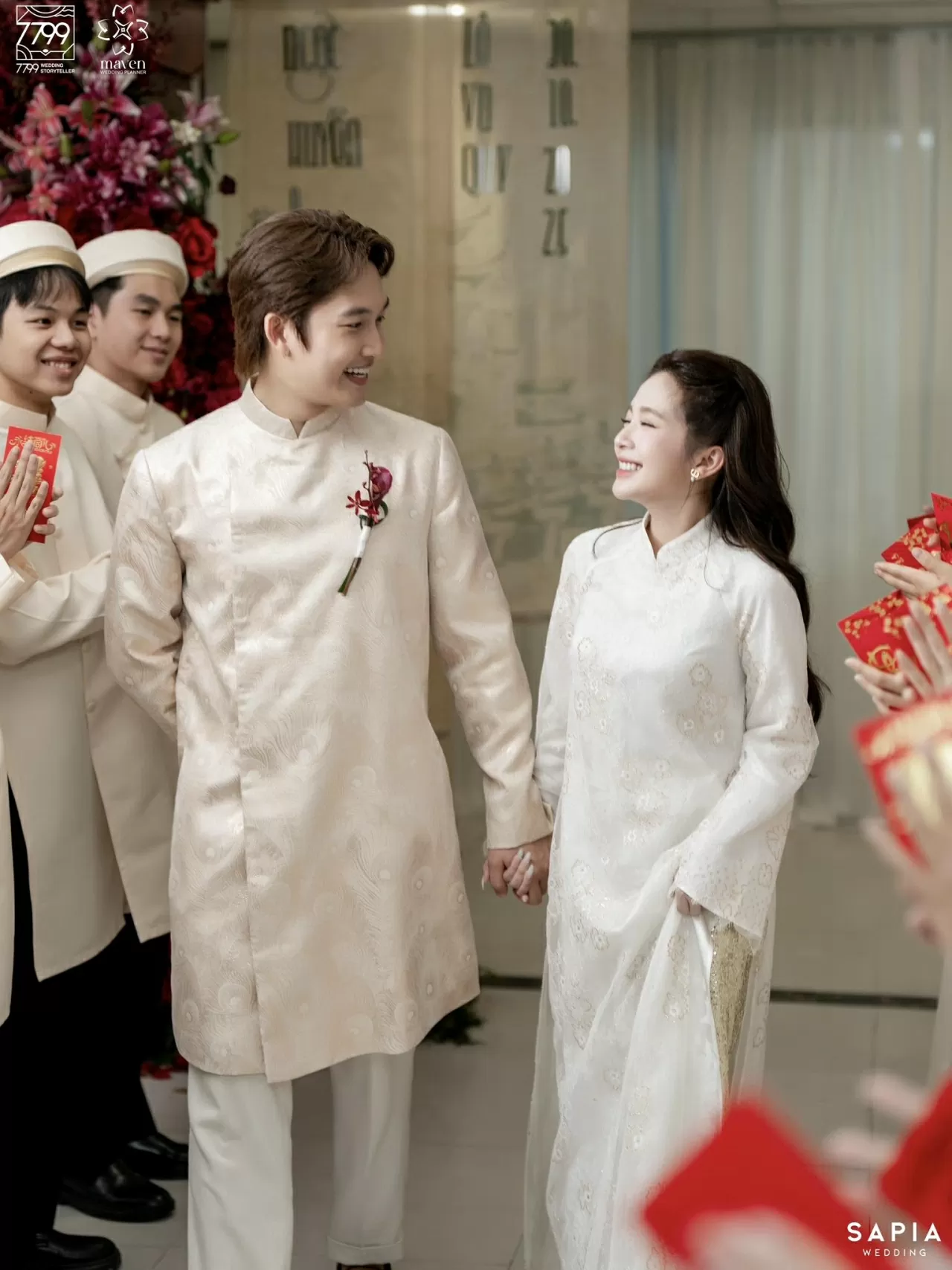 Diễn viên Ngọc Huyền xinh đẹp, rạng rỡ trong lễ ăn hỏi Diễn viên Ngọc Huyền xinh đẹp, rạng rỡ trong lễ ăn hỏi