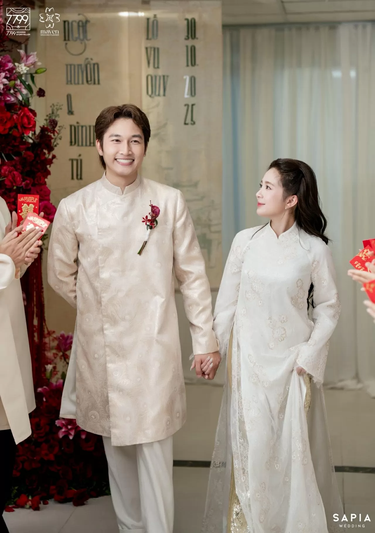 Diễn viên Ngọc Huyền xinh đẹp, rạng rỡ trong lễ ăn hỏi Diễn viên Ngọc Huyền xinh đẹp, rạng rỡ trong lễ ăn hỏi