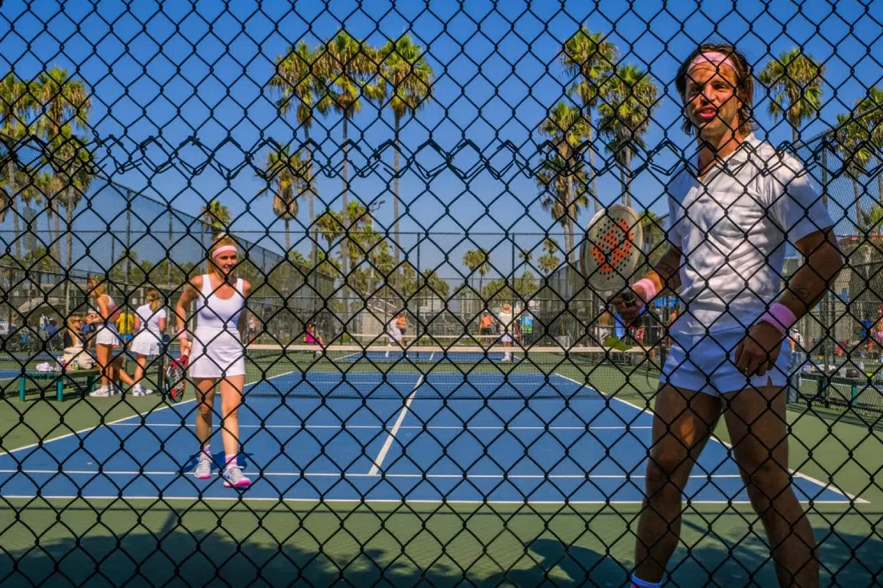 Tận hưởng sự phóng khoáng, tự do, mang đậm phong cách bohemian nơi bãi biển Venice của nước Mỹ