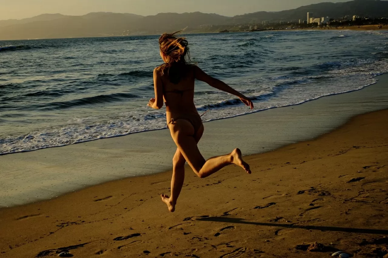 Tận hưởng sự phóng khoáng, tự do, mang đậm phong cách bohemian nơi bãi biển Venice của nước Mỹ