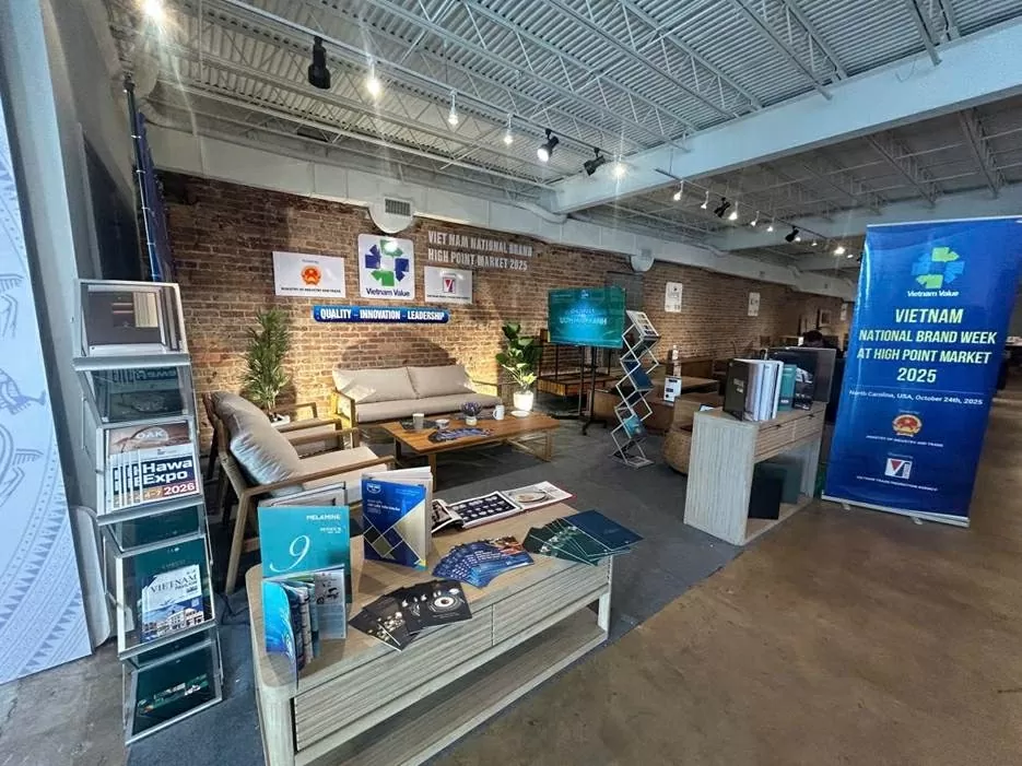 Quảng bá Thương hiệu quốc gia Việt Nam tại sự kiện nội thất lớn nhất thế giới Quảng bá Thương hiệu quốc gia Việt Nam tại sự kiện nội thất lớn nhất thế giới