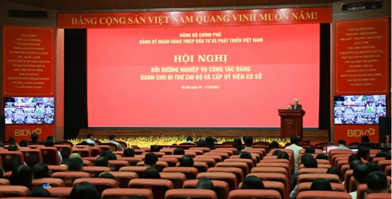 Một hội nghị tập huấn công tác Đảng tại Đảng bộ BIDV