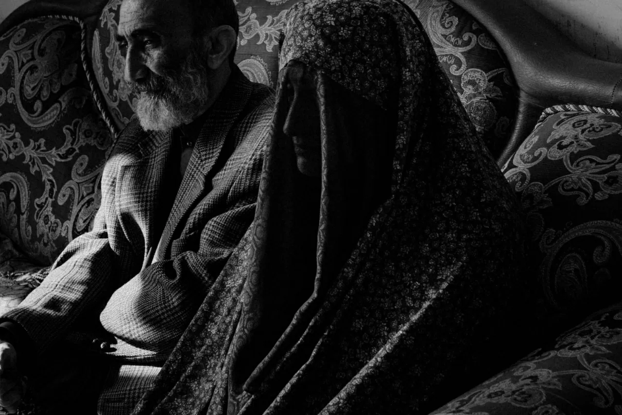 Cuộc sống thường nhật của người Afghanistan qua những gam màu trắng đen