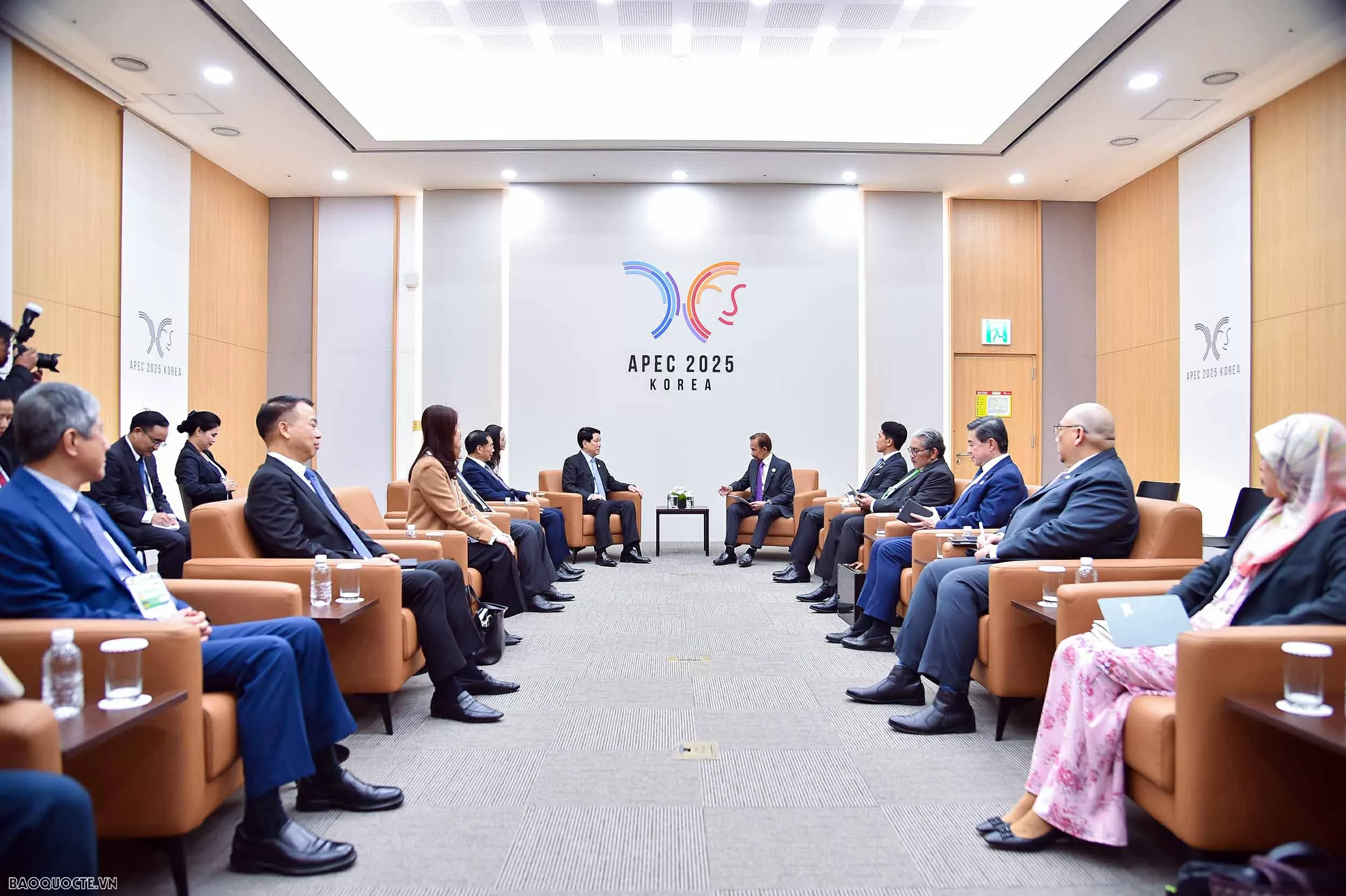 Chủ tịch nước Lương Cường tiếp Quốc vương Brunei Hassanal Bolkiah Chủ tịch nước Lương Cường tiếp Quốc vương Brunei Hassanal Bolkiah