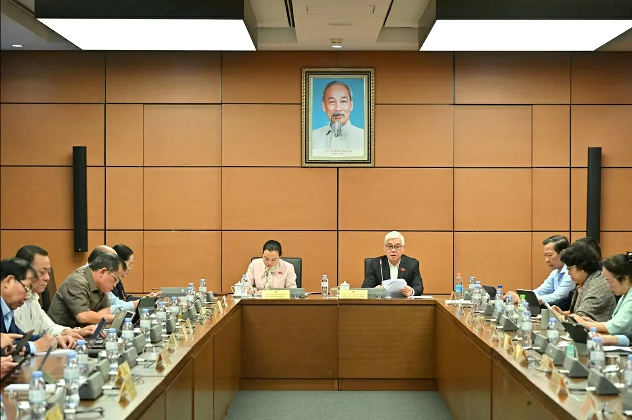 Quang cảnh thảo luận tại Tổ 2. (Ảnh: Quang Khánh) Quang cảnh thảo luận tại Tổ 2. (Ảnh: Quang Khánh)