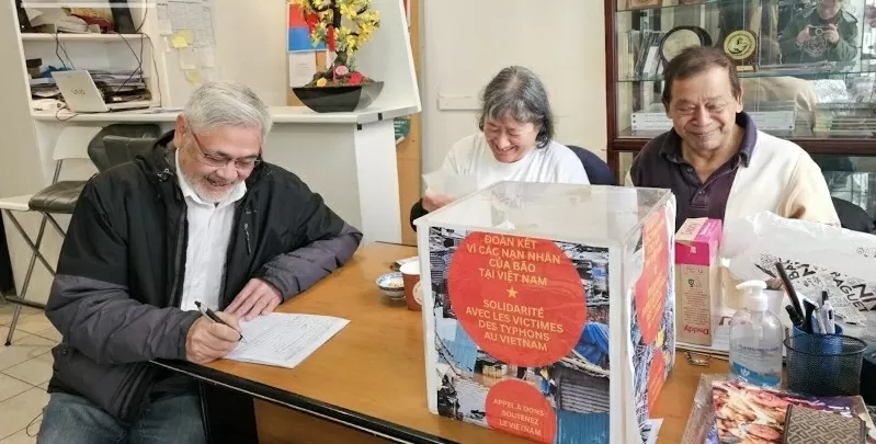 Người Việt tại Pháp tổ chức bữa cơm gây quỹ ủng hộ đồng bào vùng bão lũ