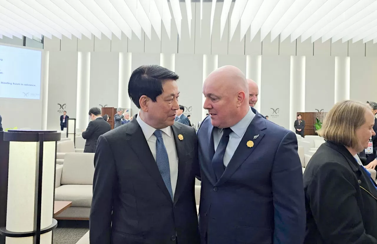 Chủ tịch nước Lương Cường gặp các lãnh đạo APEC Chủ tịch nước Lương Cường gặp các lãnh đạo APEC