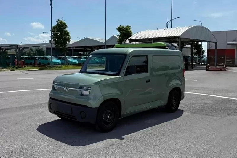Nhiều khả năng chiếc VinFast EC Van trong hình chỉ là bản thử nghiệm. Nhiều khả năng chiếc VinFast EC Van trong hình chỉ là bản thử nghiệm.