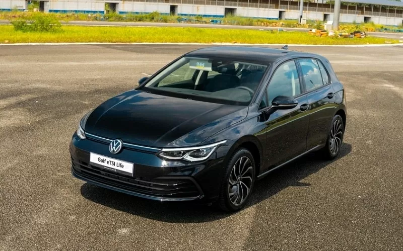 Cận cảnh Volkswagen Golf vừa ra mắt tại Việt Nam, giá từ 798 triệu đồng
