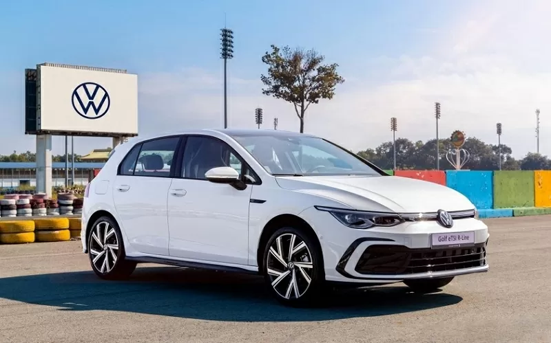 Cận cảnh Volkswagen Golf vừa ra mắt tại Việt Nam, giá từ 798 triệu đồng