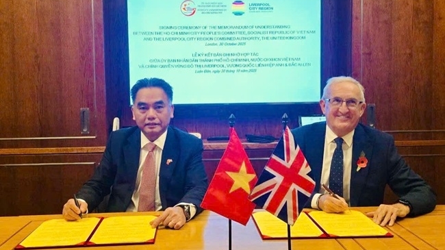 Ký kết hợp tác với Liverpool, TP. Hồ Chí Minh không ngừng hội nhập sâu rộng vào 'sân chơi' toàn cầu