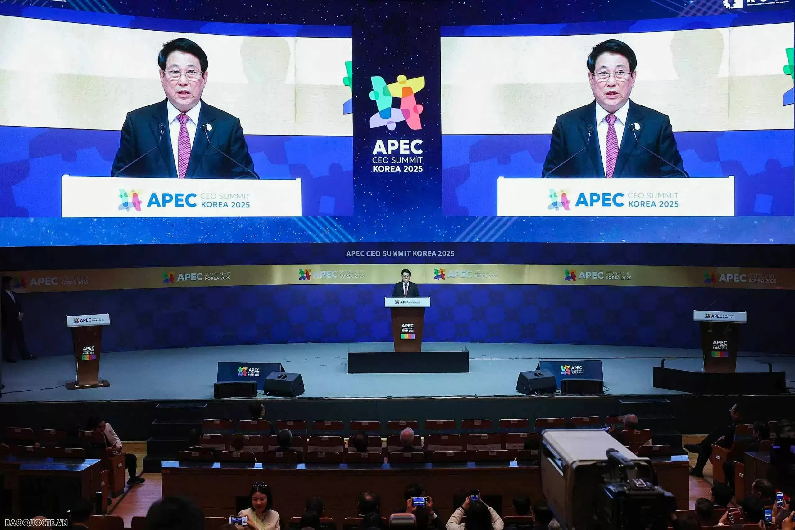 Chủ tịch nước Lương Cường phát biểu tại Hội nghị thượng đỉnh doanh nghiệp APEC 2025, ngày 30/10. (Ảnh: Quang Hòa)