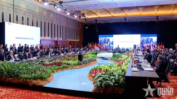 ADMM+ lần thứ 12: ASEAN là Vùng hòa bình, không phải là 'sân khấu' của cạnh tranh chiến lược